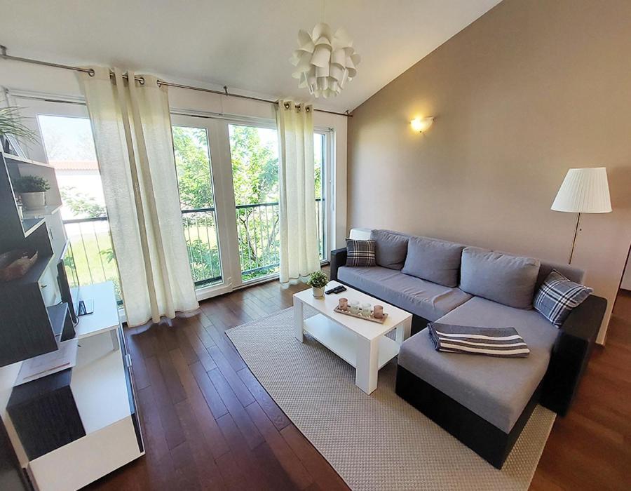 Queen Beach Apartments Нін Екстер'єр фото
