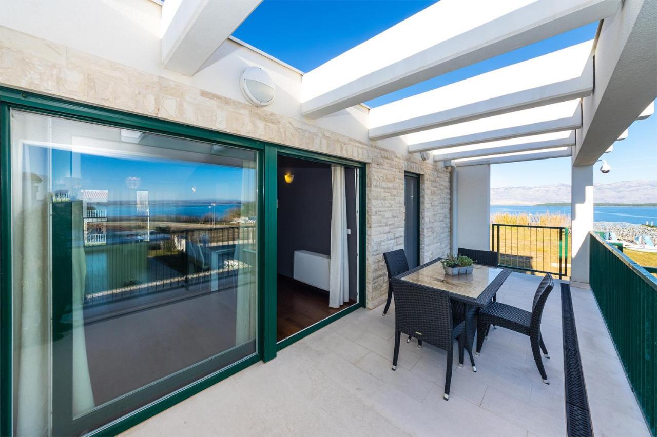 Queen Beach Apartments Нін Екстер'єр фото