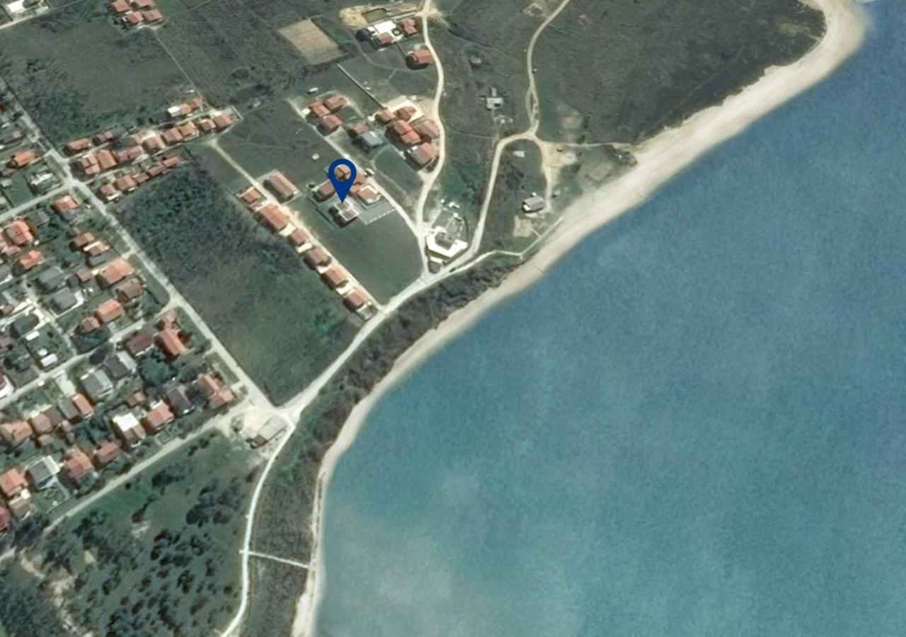 Queen Beach Apartments Нін Екстер'єр фото